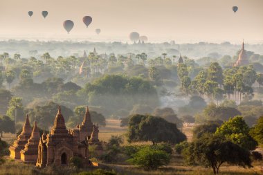 bagan Pagoda peyzaj