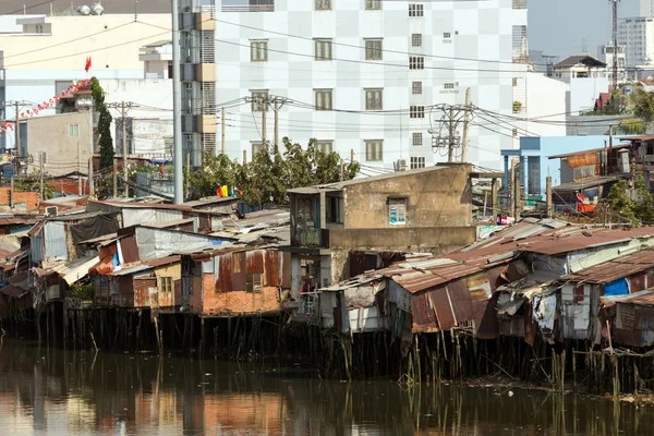 A Saigon nyomornegyedben — Stock Fotó