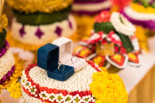 Anel de casal para casamento tradicional tailandês — Fotografia de Stock