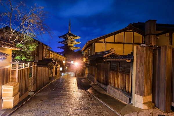 Ясака-пагода и японский старый город Киото — стоковое фото