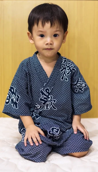 Cute asian boy in kimono dres — Stock Photo, Image