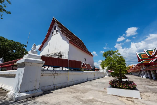 Arquitectura del templo de Wat Palelai, Suaphanburi , — Foto de Stock