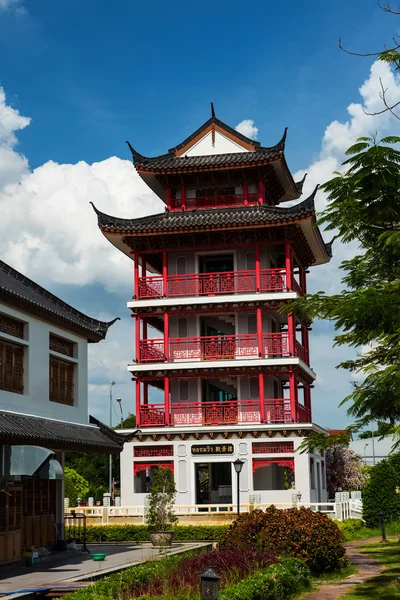Kinesiska byggnaden för att se Suphanburi Visa — Stockfoto