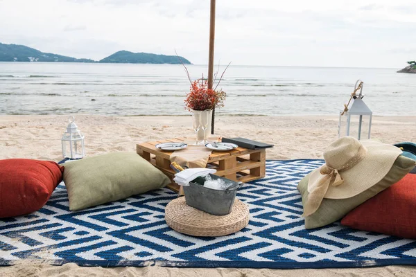 Beach Picnic Set Drink Eat Enjoy Seascape View Evening Beach — Fotografia de Stock