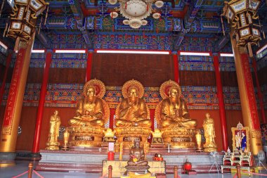 Büyük Çin Buda heykelleri