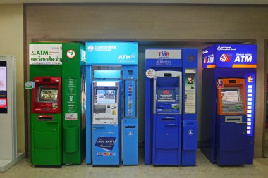 ATM birimleri farklı Tay bankalar tarafından
