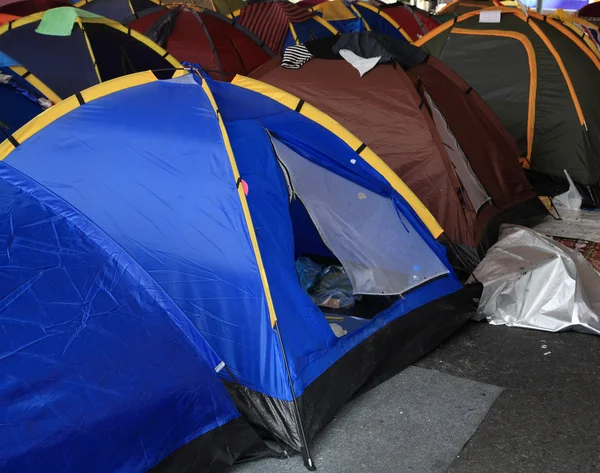 Många tält på gatan — Stockfoto