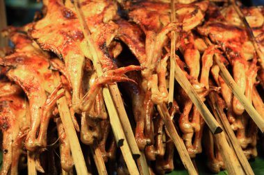 Kavurma Tavuk, geleneksel Tayland gıda