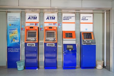  Bangkok Bankası Atm, hesap cüzdanı güncelleştirme ve nakit para yatırma