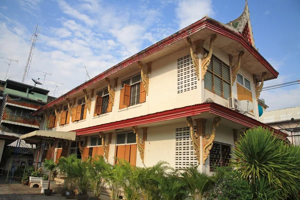 Thai monk house or dwelling — Stock Photo, Image