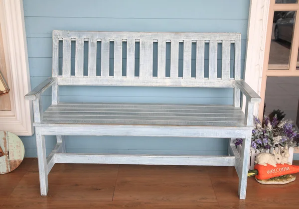 Blauwe Houten bench — Stockfoto