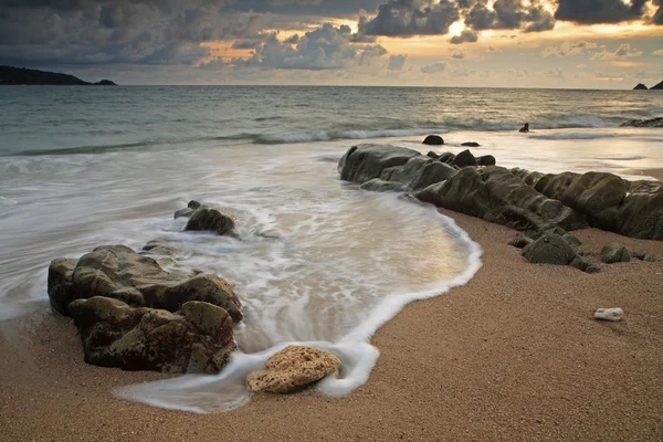 Seascape com onda de movimento suave — Fotografia de Stock