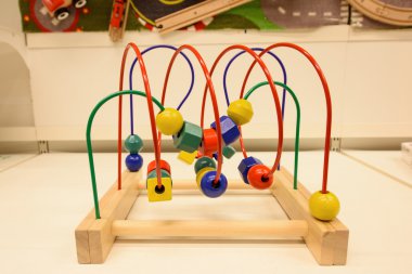 ahşap abaküs ya da geometrik sayım oyuncak