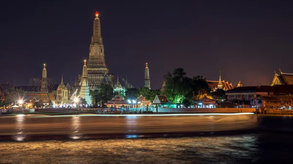 Wat Arun, Templo da Alvorada em Bancoc — Fotografia de Stock