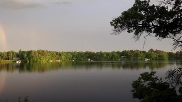 Panorámica Arco Iris Atardecer — Vídeo de stock