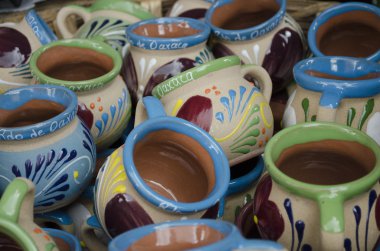 Hatıra olarak seramik kupalar