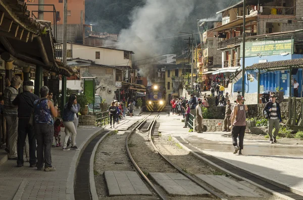 Aguas calientes, Peru raylar