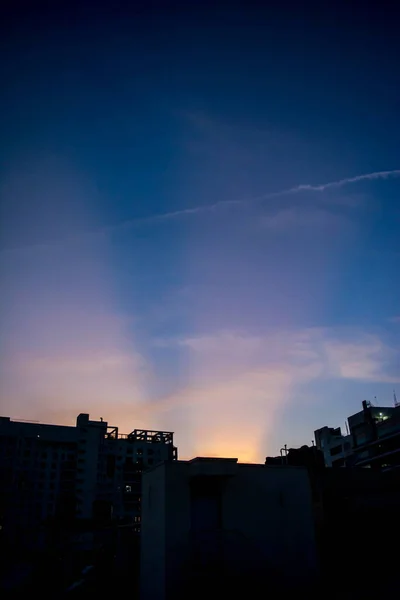 Puesta Sol Sobre Paisaje Urbano Fondo Colorido Del Cielo —  Fotos de Stock