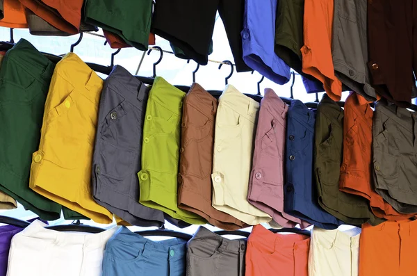 Calças curtas coloridas — Fotografia de Stock