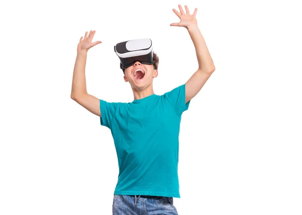 Niño adolescente con gafas VR — Foto de Stock