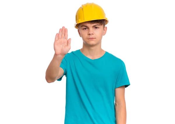 Teenage boy in hard hat — Stock fotografie