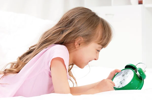 Girl on bed — Stock Photo, Image