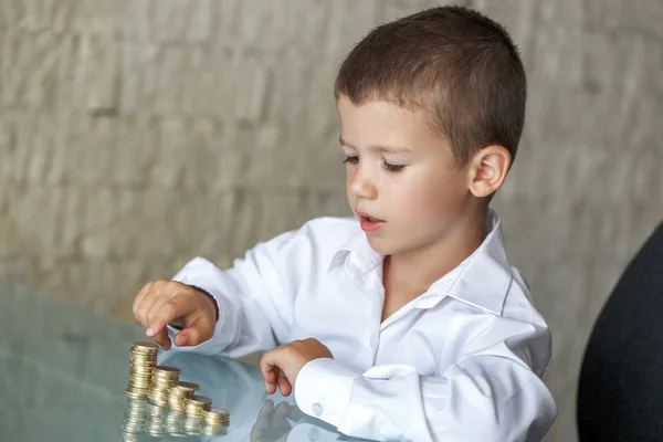 Brilliant Little Boy Playing Chess with His Chess Master, Uses Laptop for  Video Call. Remote Online Education, E-Education, Distance Learning Stock  Photo - Alamy