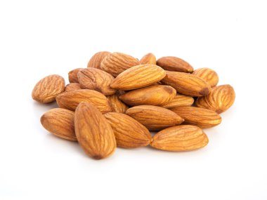 badem fındık izole