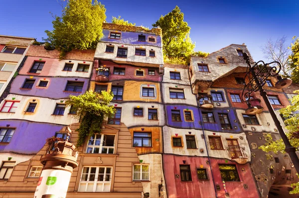 Utsikt över Hundertwasser hus i Wien, Österrike — Stockfoto