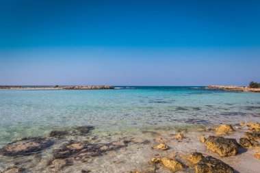 Azzure su ve Nissi beach Ayia Napa, Kıbrıs'ta bir görünüm