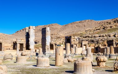 Persepolis, İran'ın yüz Hall sütunlar