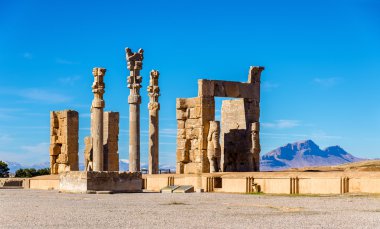 Bütün Milletler Persepolis, İran'ın kapısı