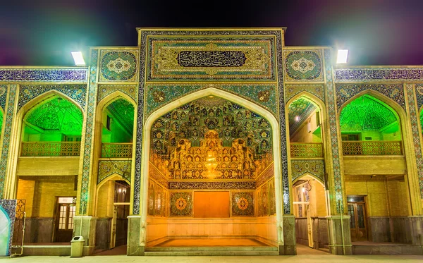 Gericht der Schah-Tscheragh-Moschee in Shiraz - iran — Stockfoto