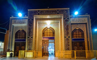 Şah Cheragh, bir mezar anıtı ve Shiraz - Iran Camii