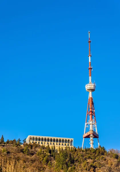 Torre de Tbilisi TV en el Monte Mtatsminda — Foto de Stock