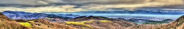 Meskheti Cordillera del Cáucaso Menor cerca de Kutaisi — Foto de Stock