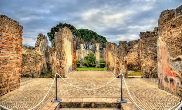 Ruínas de casas romanas em Pompeia — Fotografia de Stock