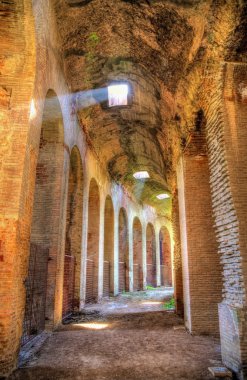 Capua Amphitheatre iç