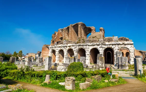 O Anfiteatro de Cápua, o segundo maior anfiteatro romano — Fotografia de Stock