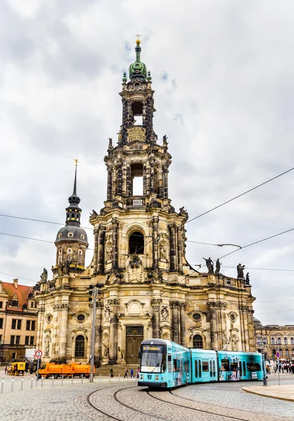 Cathedral of the Holy Trinity and a tram in Dresden — Stock Photo, Image