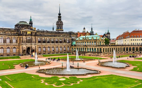 Zwinger Palace em Dresden, Saxônia — Fotografia de Stock