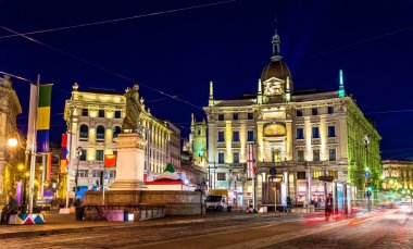 Milan, İtalya Piazza Cordusio görünümünü