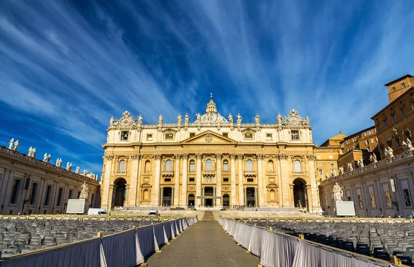 La Basílica Papal de San Pedro en el Vaticano — Foto de Stock