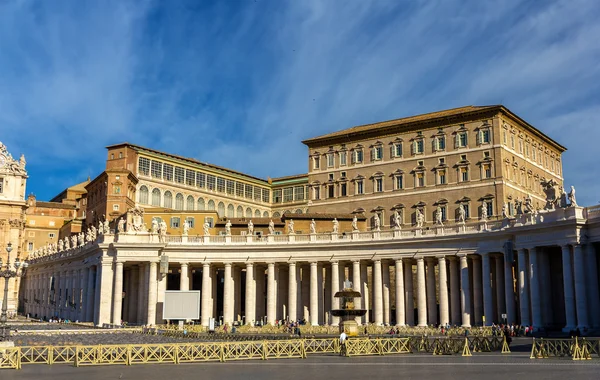 Palacio Apostólico de la Ciudad del Vaticano — Foto de Stock