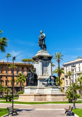 Cavour anıt adını Roma Meydanı