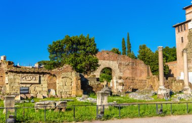 Roma, Forum kalıntıları