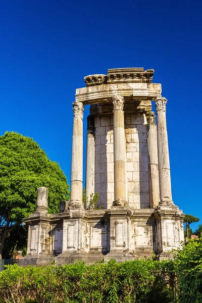 Храм Весты в Римском Форуме, Италия — стоковое фото