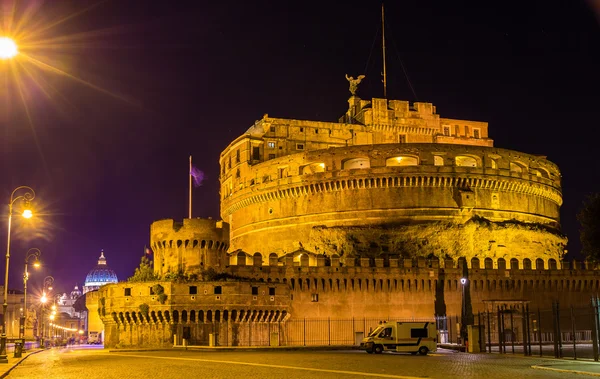 Nacht uitzicht op Castel Santangelo in Rome — Stockfoto