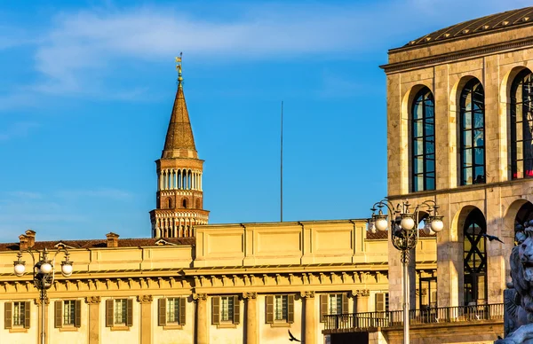 Milan tarihi merkezinde binalar — Stok fotoğraf