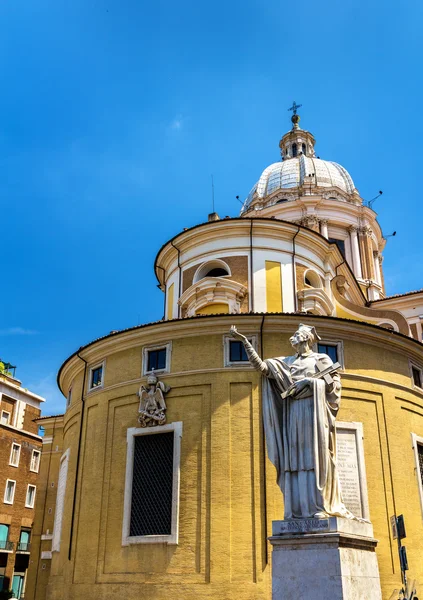 Socha San Carlo a bazilice v Římě — Stock fotografie